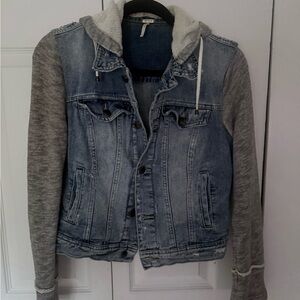FREE PEOPLE Denim Jacket with Gray Knit Hooded Sleeves S
